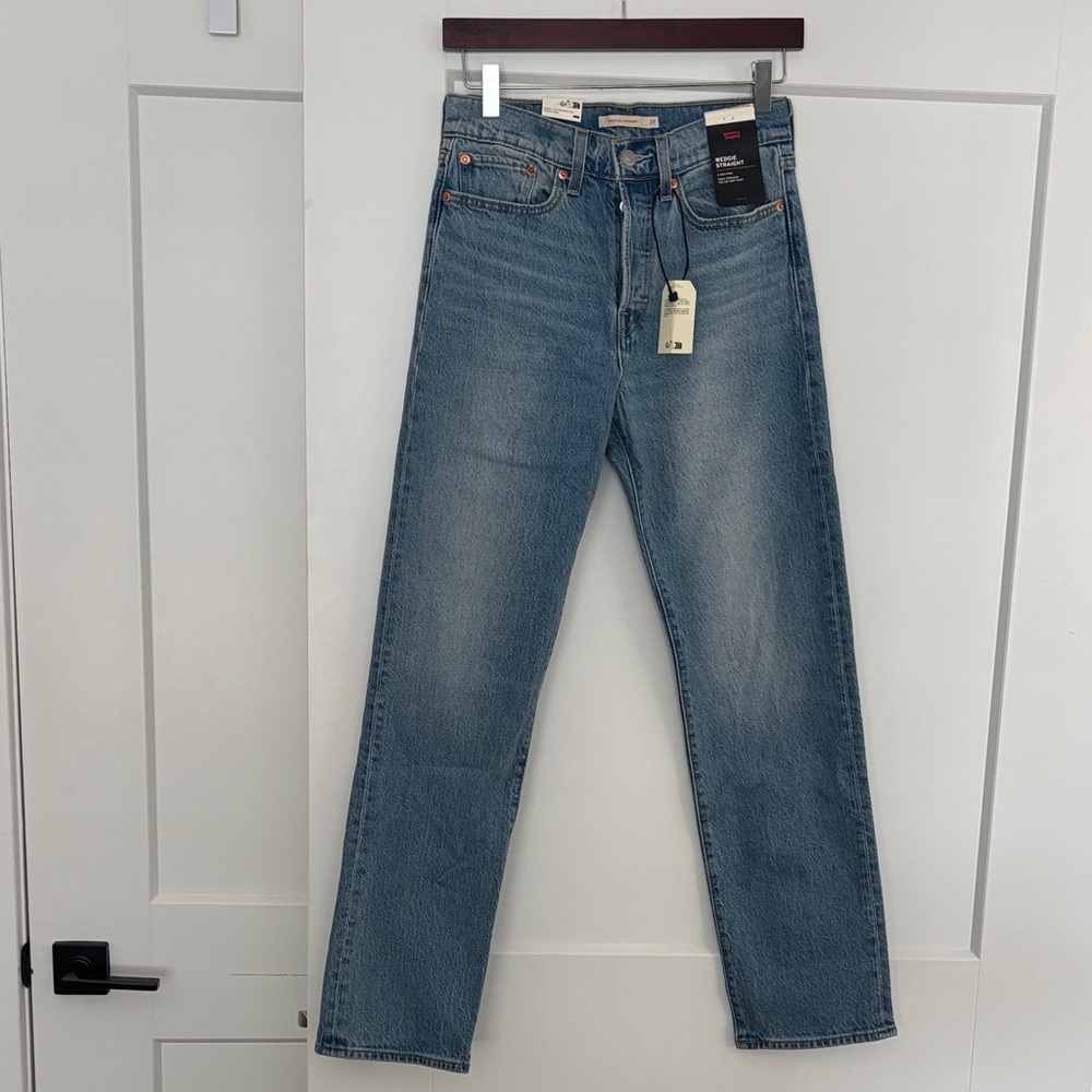 Levi’s Jeans (never worn tags on)